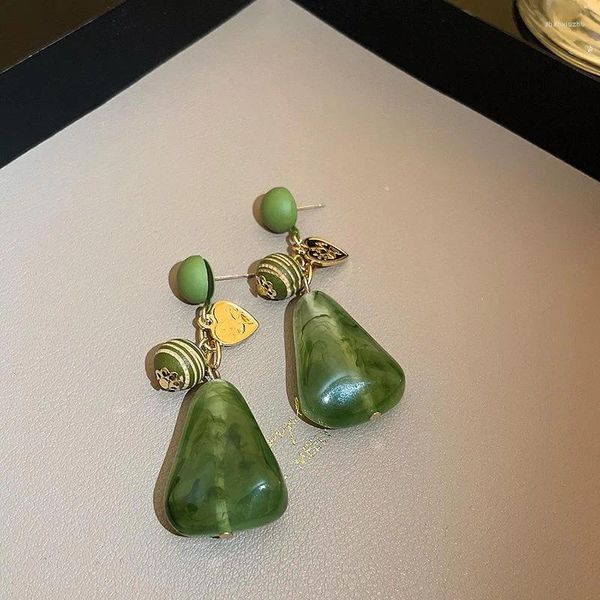 Pendientes colgantes moda de Corea del Sur Color verde cuentas Retro triángulo de amor para mujeres atmósfera personalidad declaración joyería