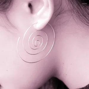 Boucles d'oreilles en peluche motif spécial pour les femmes de couleur cuivre en spirale cercle de fil de fil simple personnalité de la personnalité suspendue aux femmes bijoux