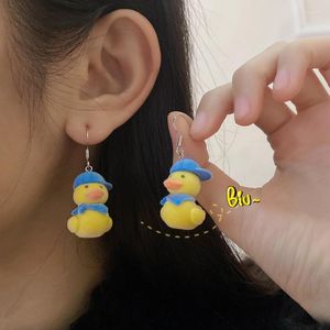 Boucles d'oreilles pendantes en forme de canard en peluche, mode d'hiver, mignon, doux, dessin animé, pull floqué en trois dimensions, cadeau assorti pour ami