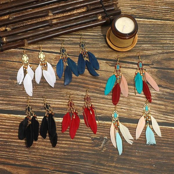 Pendientes colgantes estilo vacaciones de verano, joyería bohemia, cuentas étnicas vintage, borlas de plumas, colgantes largos