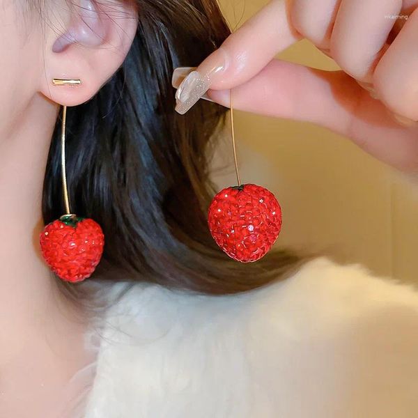 Pendientes colgantes con diamantes de imitación para mujer, gota de fruta de fresa, joyería ligera de lujo con temperamento