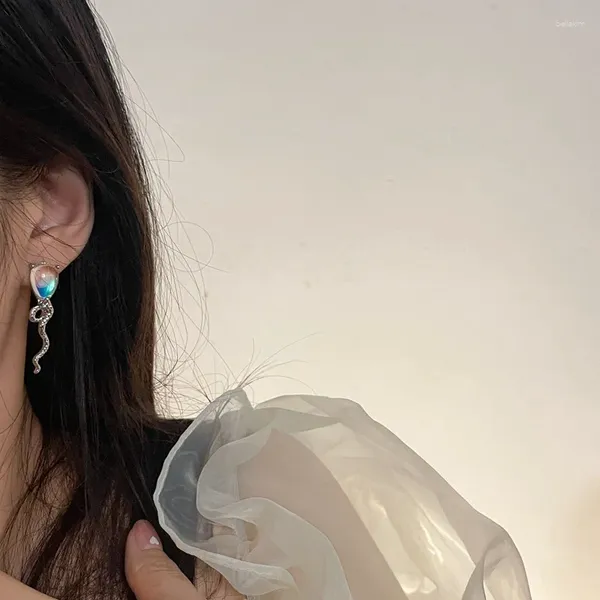 Boucles d'oreilles enveloppe en larmes ovales de lune de lune punk esthétique pour les femmes 2023 Géométrie à la mode Drop.