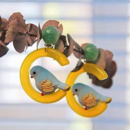 Boucles d'oreilles pendantes uniques en forme de petits oiseaux pour femmes, perroquet en résine mignon, bijoux de styliste tendance, vente en gros, oiseau acrylique d'été