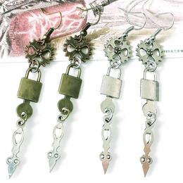 Boucles d'oreilles pendantes, couleurs Vintage, serrure avec clé et pointeurs d'horloge, longue goutte, accessoire d'engrenages Steampunk