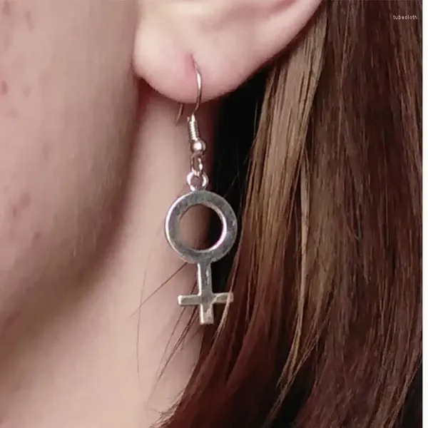 Boucles d'oreilles en peluche vintage femmes féministes symbole chérir des charmes punk goth gothique instruction bijoux pendentites accessoires