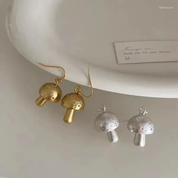 Boucles d'oreilles pendantes Vintage en métal mat, champignon pour femmes et filles, mignonnes, simples, fête, voyage, Chic, tendance, bijoux cadeaux