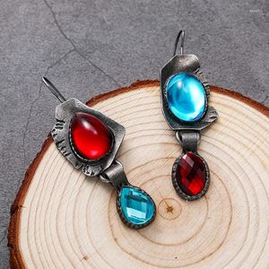 Boucles d'oreilles pendantes Vintage rouge bleu pierre asymétrique pour femmes Antique métal goutte d'eau Zircon ovale pierre de lune boucle d'oreille bijoux