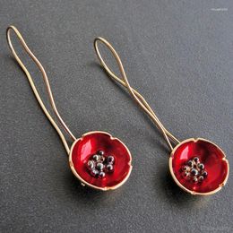 Boucles d'oreilles pendantes Vintage fleur rouge pour femmes, bijoux couleur or, Long crochet torsadé, 2024