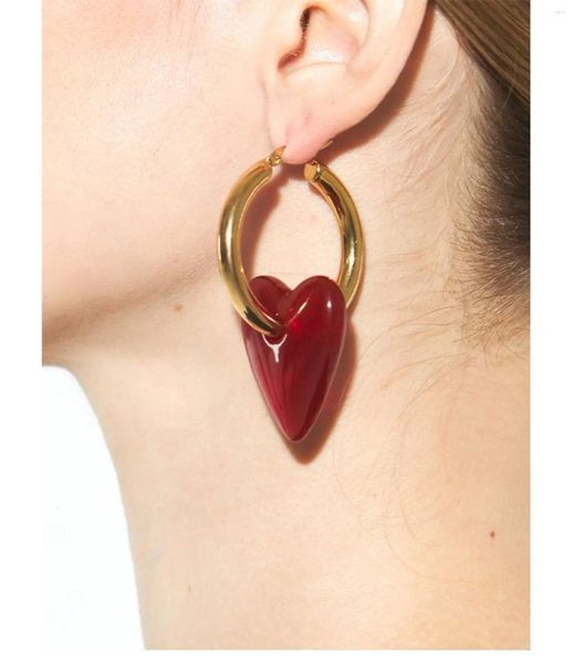 Boucles d'oreilles pendantes Vintage en forme de cœur rouge pour femmes, cerceau doré de personnalité, accessoires de bijoux