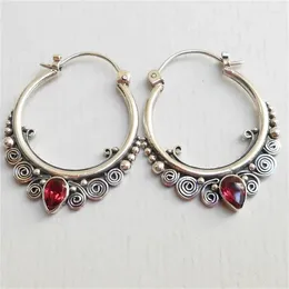 Boucles d'oreilles pendantes Vintage couleur argent, gouttelette d'eau incrustée de Zircon rouge, cerceau en spirale de sculpture en métal exquis pour femmes, accessoires