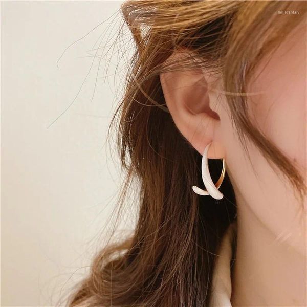 Pendientes colgantes VSnow exquisito esmalte blanco intersecta pendiente de cola de trompeta hueca para mujer accesorios de joyería metálicos simples