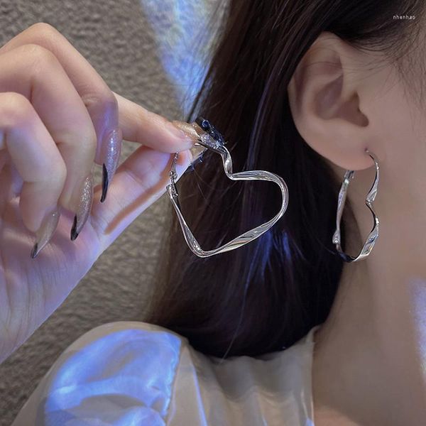 Pendientes colgantes VSnow temperamento pendientes de corazón de amor torcidos de gran tamaño para mujer joyería de boda de Metal de Color plateado llamativo