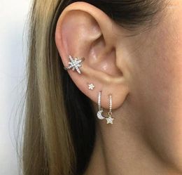 Boucles d'oreilles en peluche en gros réel 925 Silver Silver Crecent Moon Star Earge d'oreille avec des styles de mode pavés en cristal CZ bijoux