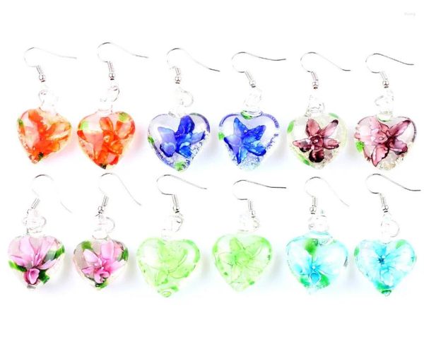 Pendientes colgantes al por mayor para mujer 2024 6 pares de corazón hecho a mano Murano cristal de Murano flor noctilucente para mujer vocación de verano