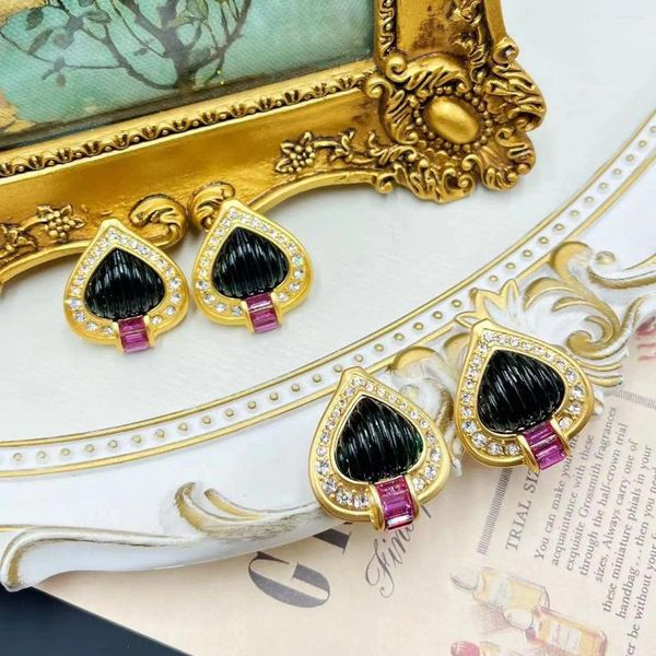 Boucles d'oreilles en pente femme décoration de boucle d'oreille fille bijoux pêche coeur en verre noir