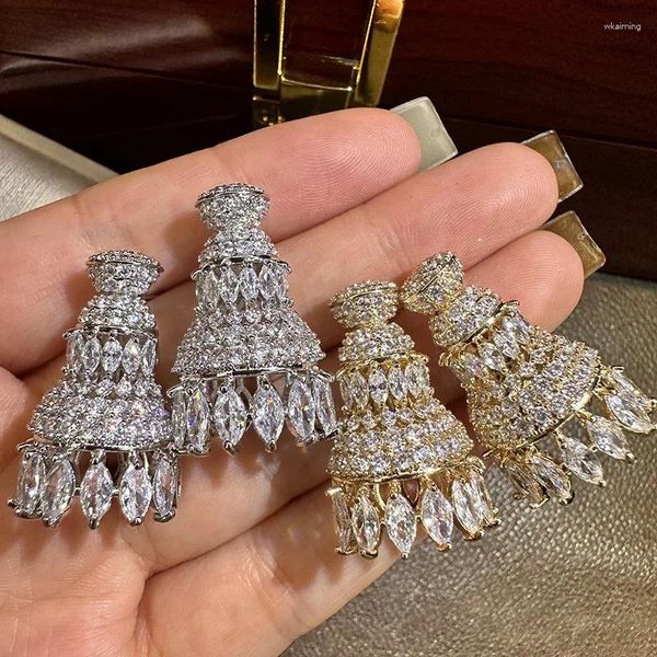 Boucles d'oreilles en peluche Femmes Super étincelante Zircon Stéréoscopic Tower Luxury Robe avec bijoux plein de diamants