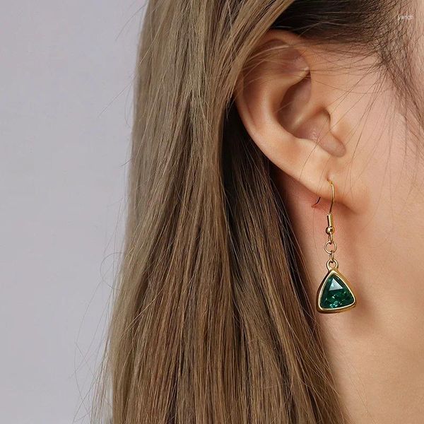 Pendientes colgantes YCHM, pendiente de gota de cristal triangular verde para mujer, piedras preciosas rojas y blancas para acero inoxidable, joyería de calidad