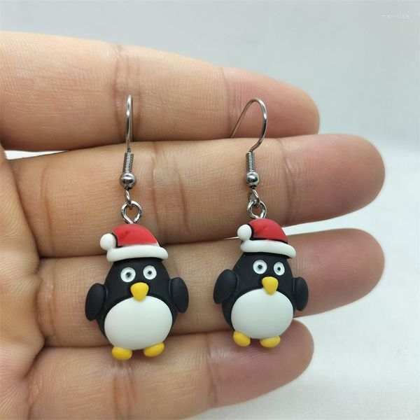 Pendientes colgantes Yungqi Pingüino de dibujos animados Para mujer Chica Sombrero de Navidad Animal Gota Pendiente Gancho único Brincos Para As Mulheres