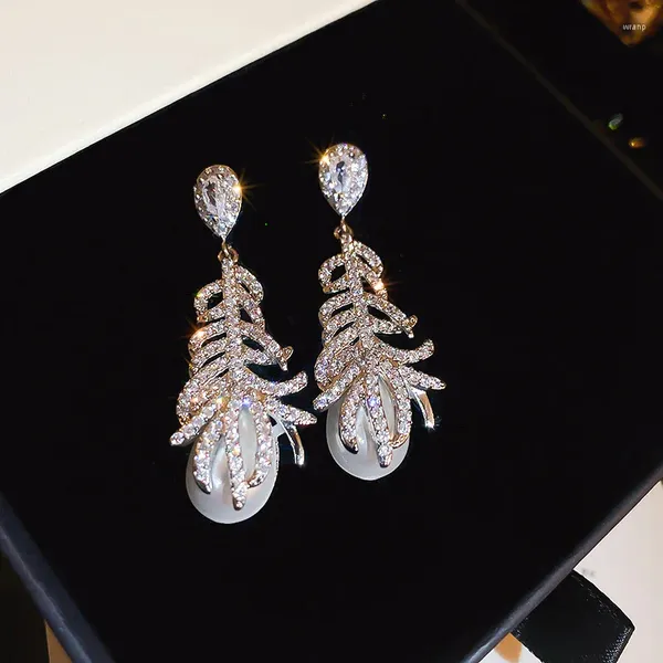 Pendientes colgantes de circonita para mujer, gota de agua de plumas, estilo elegante de lujo, aguja de plata 925, joyería de boda versátil