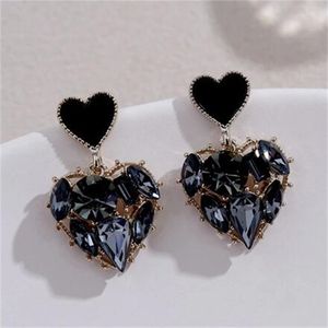 Pendientes colgantes con forma de corazón, pendientes llamativos de cristal de diamante de aleación negra para mujer, regalos de joyería GC1199