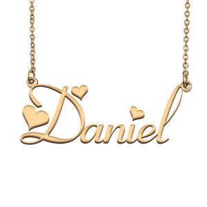 Daniel nom collier pendentif pour femmes filles cadeau d'anniversaire plaque signalétique personnalisée enfants meilleurs amis bijoux en acier inoxydable plaqué or 18 carats