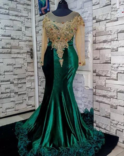 Robes de soirée vert foncé cristaux perlés de luxe manches longues illusion velours volants longueur de plancher célébrité bal robe de soirée vestidos