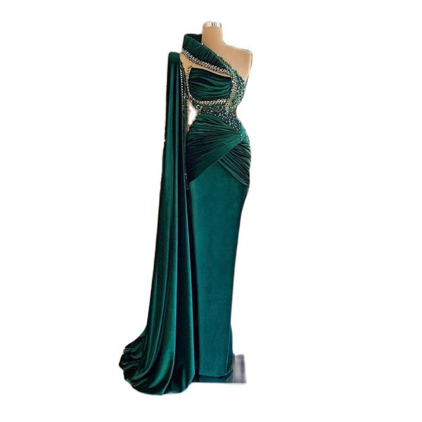 Vestidos de fiesta de noche de color verde oscuro Por encargo Sexy Un hombro Lentejuelas de manga larga Apliques Terciopelo Volantes huecos Longitud de barrido Vestidos de baile de alta calidad Tallas grandes