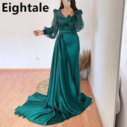 Robes de soirée en satin de sirène vert foncé