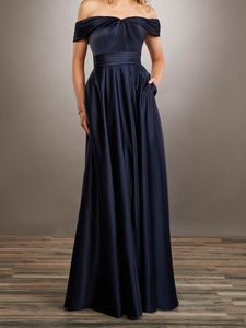 Robe de demoiselle d'honneur bleu marine foncé Satin bretelles fermeture éclair dos étage longueur robes de soirée de mariage avec poches latérales