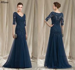 Dark Navy Tulle Sirène mère de la mariée robes en dentelle élégante appliques perlées longues robes de fête formelles pour femmes V cou de manche à demi-manches de mariage de la mère CL3509