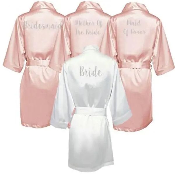 Robe rose foncé Lettre en argent Kimono Pajamas Satin personnalisé robe Bridesmaid Sister Mother of the Bride Robes