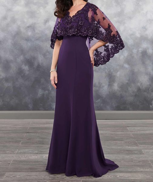 La mère de la mariée violet foncé s'habille en mousseline de soie avec un boléro transparent avec une robe de mère en mousseline de soie à paillettes brillantes appliques bordeaux / bleu royal