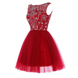 Robes de soirée rouge foncé Une ligne illusion col bateau sans manches perles paillettes embelli haut robe de bal courte jupe en tulle fermeture éclair