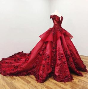 Donker rood uit schouderbal jurk Quinceanera jurken 3D bloemen Appliques sweep trein prom avond formele feestjurk7898548