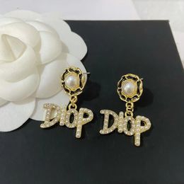 Davidzhang Designer de perles de luxe pour femmes boucles d'oreilles design stud diamant rétro dame mode balancent en cuir plaqué or boucles d'oreilles casual multi styles boucle d'oreille