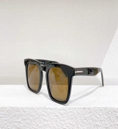 Dax glanzende zwartgrijze vierkante zonnebril 0751 Sunnies mode-zonnebril voor heren occhiali da sole firmati UV400-bescherming Eyewear1680188