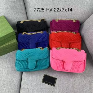 Paquetes de día 2023 Bolso de mujer Nuevo Mismo estilo Vino Dios Bolsa Moda Textura Un hombro Cruzado Hombro Bolso pequeño Diamante Rejilla Terciopelo Bolso de cadena