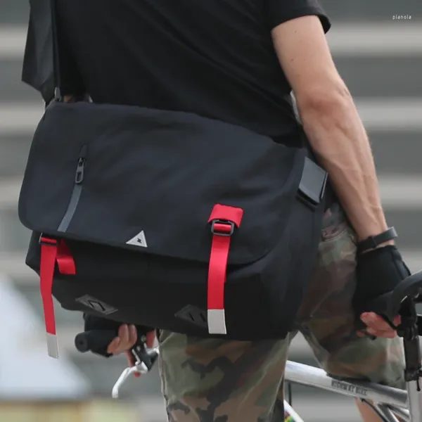 Paquetes de día niño oxford bicicleta mochila hombres sprorts bolsos de mensajero de moda