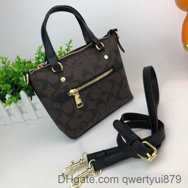 Paquetes de día Paquetes de día para mujeres calientes 23SS Bolsas de bolas de masa hervida bolso de grils Bolso de mensajero de moda bolso de hombro ID qwertyui879