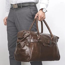 Packs Day Lociers en cuir rétro Sac à bagages de couche supérieure avec une pochette de voyage pour hommes à l'épreuve des hommes transportant le sac à dos crossbody sport extérieur