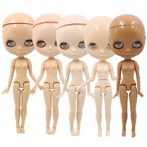 DBS Blyth Doll Toy Cuerpo articulado Cabeza calva sin chips oculares, el cuero cabelludo está suelto, pegamento 30 cm TOY diy 220505