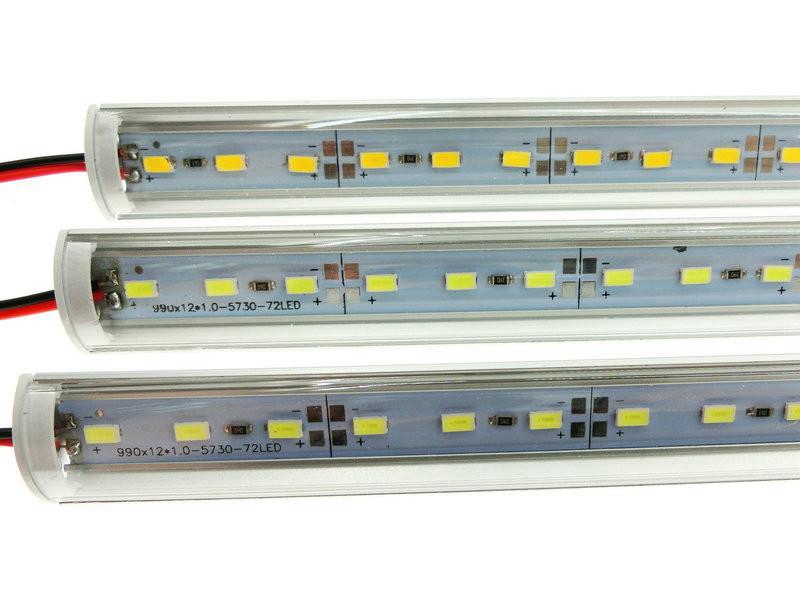 DC12V 2M mur coin LED barre lumineuse led bande haute luminosité smd 5730 table de bureau sous la lumière de l'armoire rigide LED bandes éclairage