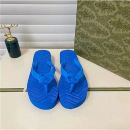 DDQ Mujeres Chanclas en forma de V Zapatillas Sandalia Moda Plataforma de goma Sandalias de playa Diseñador superior Señoras frescas Diapositivas a rayas zapatos tamaño 35-42