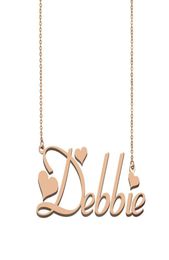 Collar con nombre de Debbie, colgante para mujeres y niñas, regalo de cumpleaños, placa con nombre personalizada, joyería para niños y amigos, acero inoxidable chapado en oro de 18 quilates St8957792