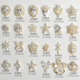 Décalcomanies 10pcs / lot fleur de fleur de neige chérir zircon cristaux stratones bijoux nail art décorations ongles accessoires charmes fournitures