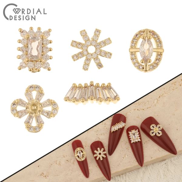 Décalcomanies Cordial Design 50pcs Constructions de bijoux Composants / Zircon à main / Zircon cubique / Pièces de bricolage / accessoires de ongles / Placage d'or authentique