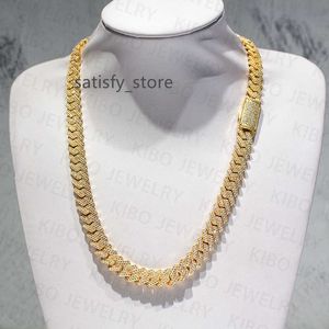 Fatsoenlijk ontwerp 12 mm breedte 925 Sterling Silver Iced Out Moissanite Hip Hop Iced Out Cuban Link Chain