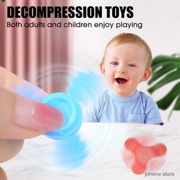 Decompressie speelgoed 1-10 stks mini fidget spinner spin speelgoed 4 cm kinderhandleiding roterende gyroscoop decompressie speelgoed plezier vingertip game cadeaus