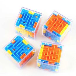 Decompressie speelgoed 10 Fun 3D Cube Rolling Ball Maze Educatief speelgoed voor jongens en meisjes verjaardag bruiloft Guest Geschenken Kerstmiskinderen Geschenken Pinata B240515