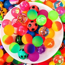 Jouet de décompression 12/30 mini-colorés rebondistes Ball Toys for Childrens Birthday Fêtes de baby shower cadeaux pinata remplissage de garçons et filles récompense la fête de réduction